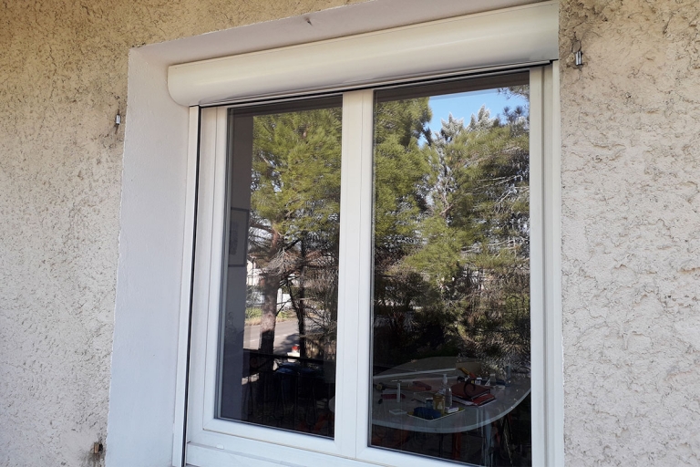 Fenetre Pvc Blanc Avec Volet Roulant Gma Fenetres Ales Gma Fen Tres Al S